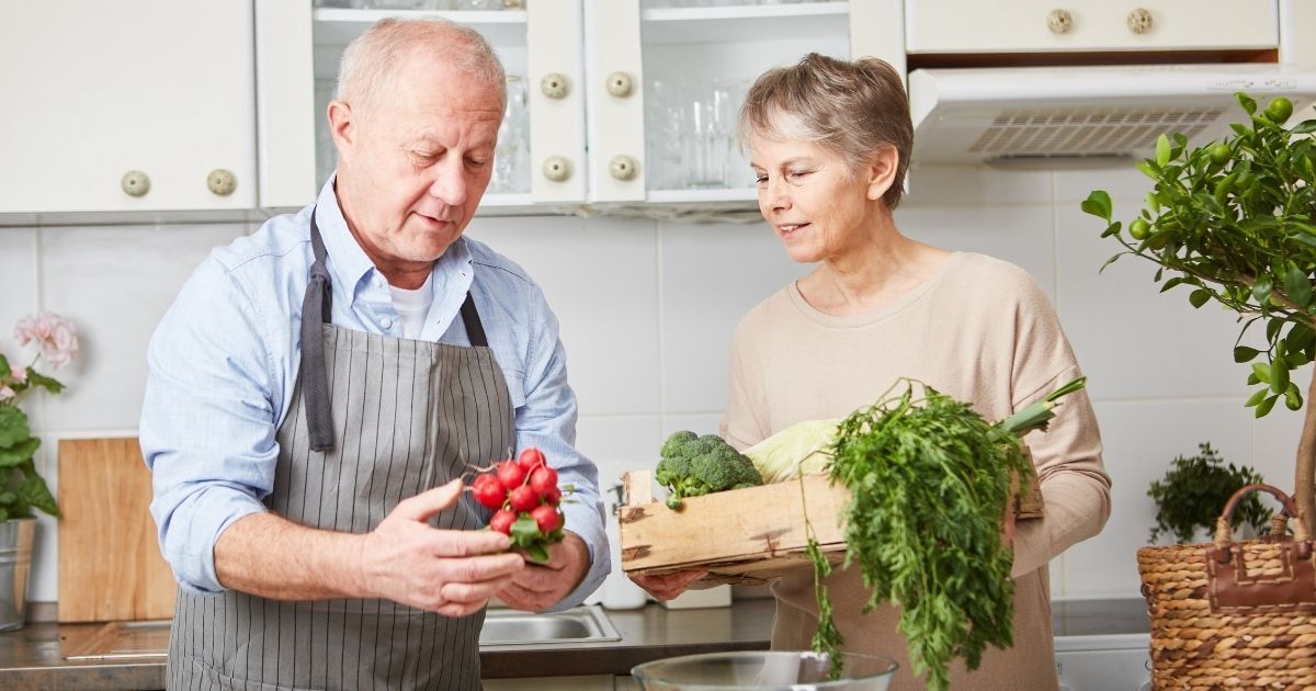 Avoiding malnutrition in seniors starts with a healthy diet.